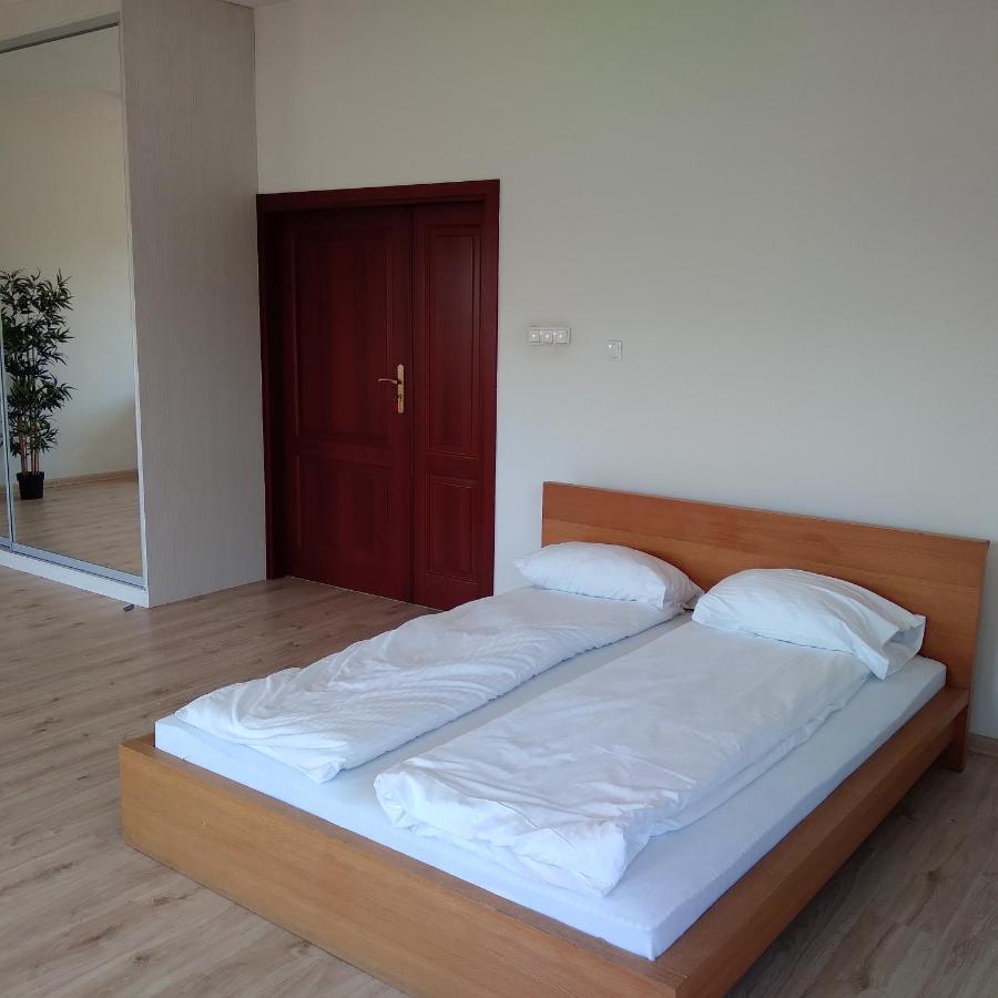 Apartamenty Hierowskiego 60G Katowice Kültér fotó